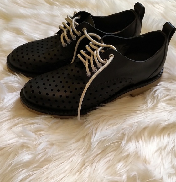 Rag & Bone Milo Crepe Honeycomb Perforated Oxfords - Picture 7 of 8